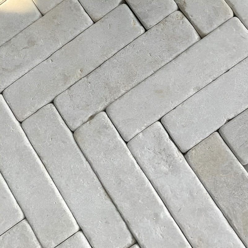 Load image into Gallery viewer, Sinia Pearl Ivory Limestone Setts - 200 x 50 x 40mm