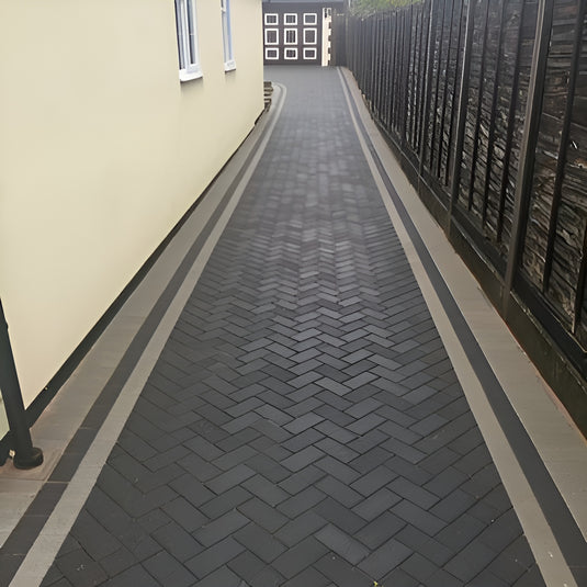 Lakeland Driveway 50mm Charcoal (200mm X 100mm)