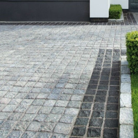 Light Grey Granite Cobbles - 100 x 100 x 60mm