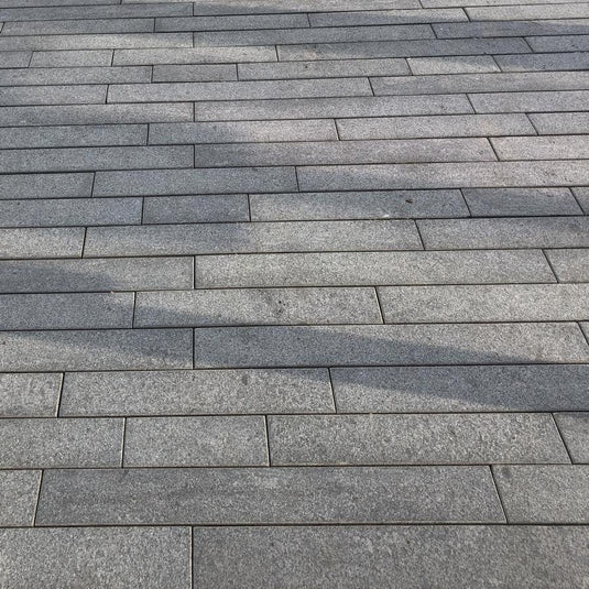 Dark Grey Granite Planks - 600 x 147 x 20mm - Sawn & Flamed
