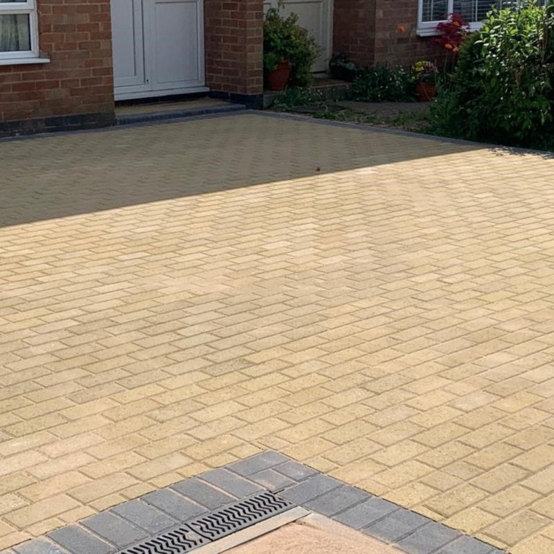 Load image into Gallery viewer, Lakeland Driveway 50mm Buff (200mm X 100mm)
