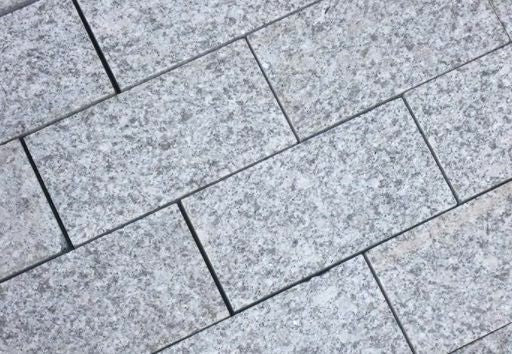 Light Grey Granite Block Paving - 200 x 100 x 40mm - Sawn & Flamed