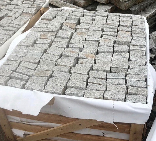 Light Grey Granite Cobbles - 100 x 100 x 60mm